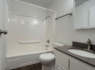 11119 Woodinville Dr #209, Bothell, WA 98011