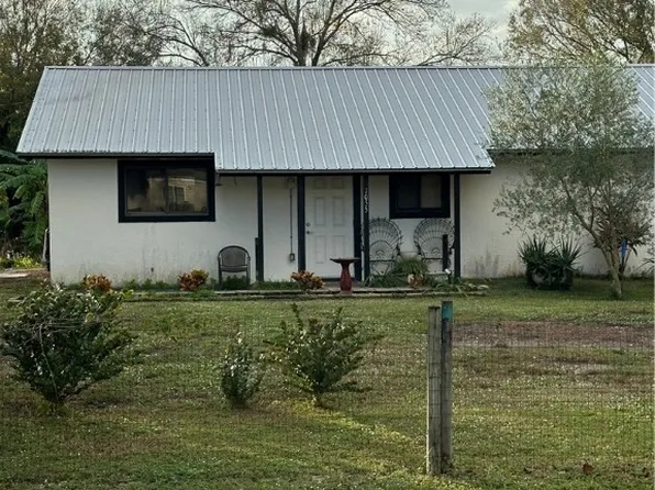1055 Hobble Ln, Moore Haven, FL 33471