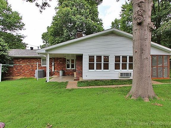 3rd image of 2545 Ford Dr