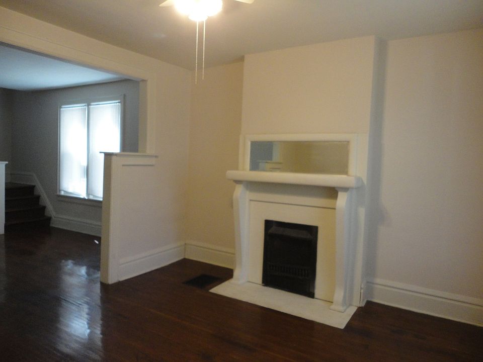 1st image of 2476-2488 Indianola Ave #2476