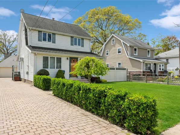 444 Forest Place, West Hempstead, NY 11552