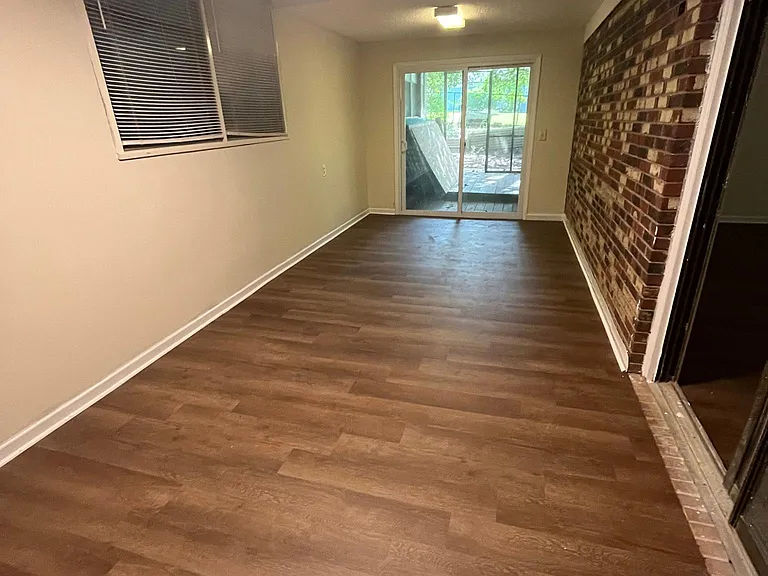153 Redwood Ln — Photo 12