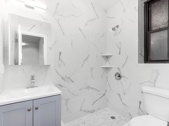 5th image of 320 E 86th St APT 2B