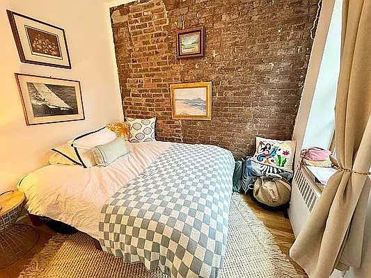 5th image of 16 Bank St APT 2F