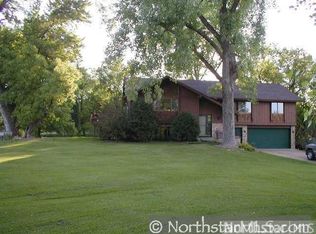 245 County Road 92 Rd #92, Maple Plain, MN 55359