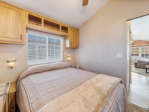 4th image of 11439 S Maria Rosa Dr
