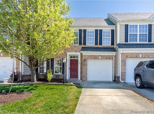106 Emily Ln, Yorktown, VA 23690