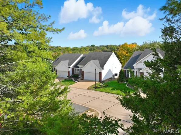 964 Shire Ln, Eureka, MO 63025