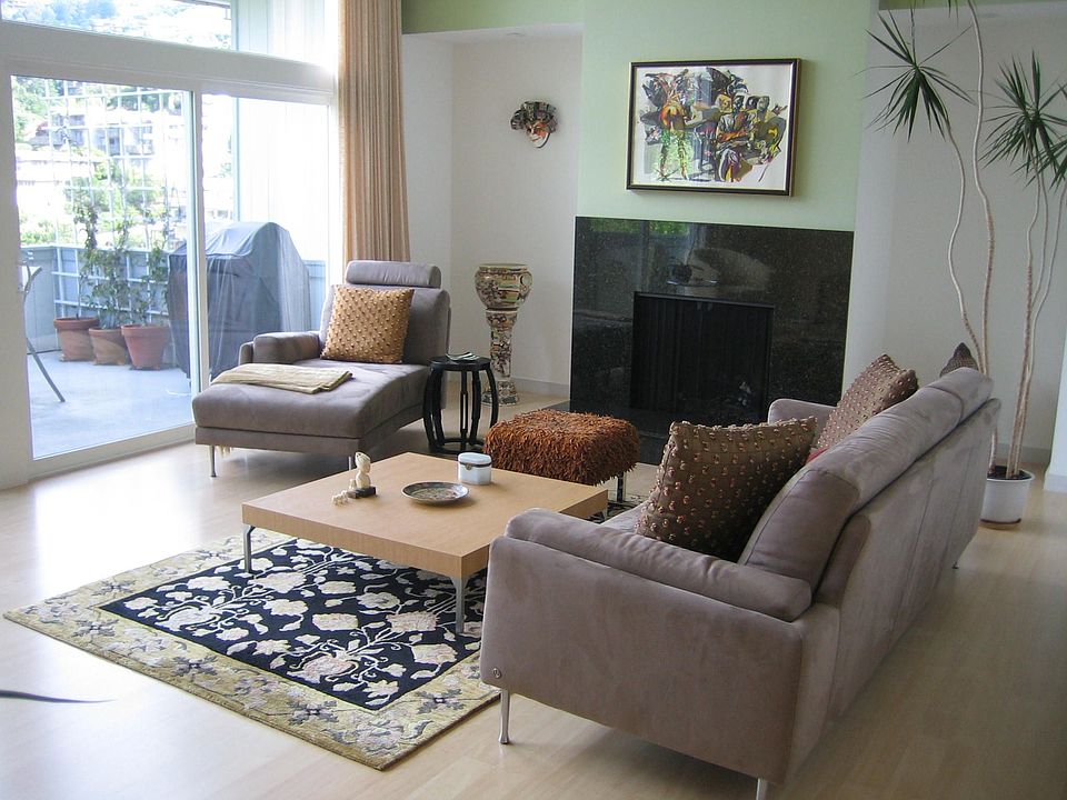 2nd image of 8 Red Hill Cir