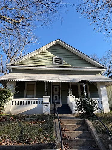 1605 Avenue I Photo 1