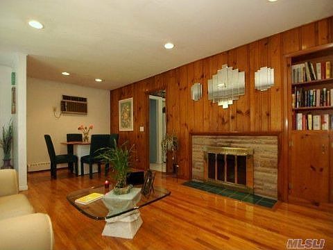4th image of 44 Engelke Ave