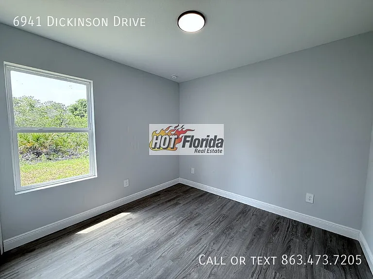 6941 Dickinson Dr — Photo 8
