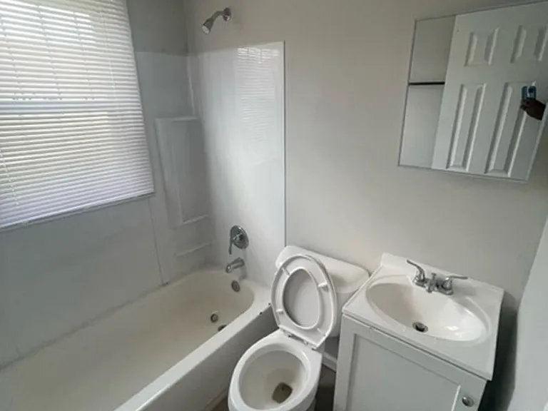 2378 Jackson St — Photo 12