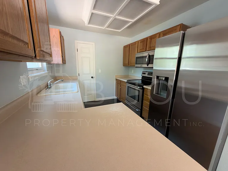 5545 Chad Ct — Photo 9