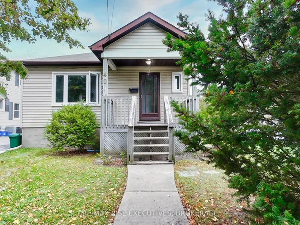 40 Helen St #3, Kingston, ON K7L 4N9