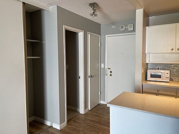 3rd image of 4 Anchor Dr Unit 235
