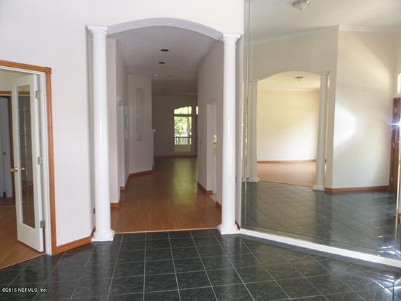2nd image of 1000 Flora Parke Dr