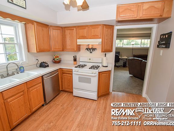 5th image of 2217 W Barcelona Dr
