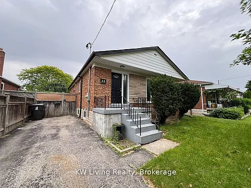 35 Vauxhall Dr #MAIN Photo 1