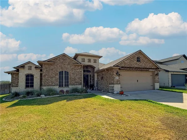 102 Chiman Cir, Portland, TX 78374