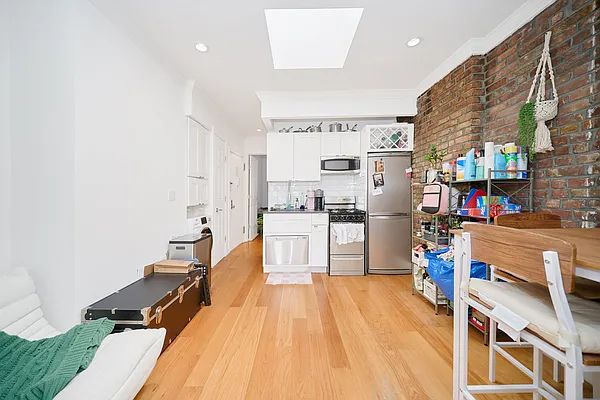 Rented by Living New York | media 6