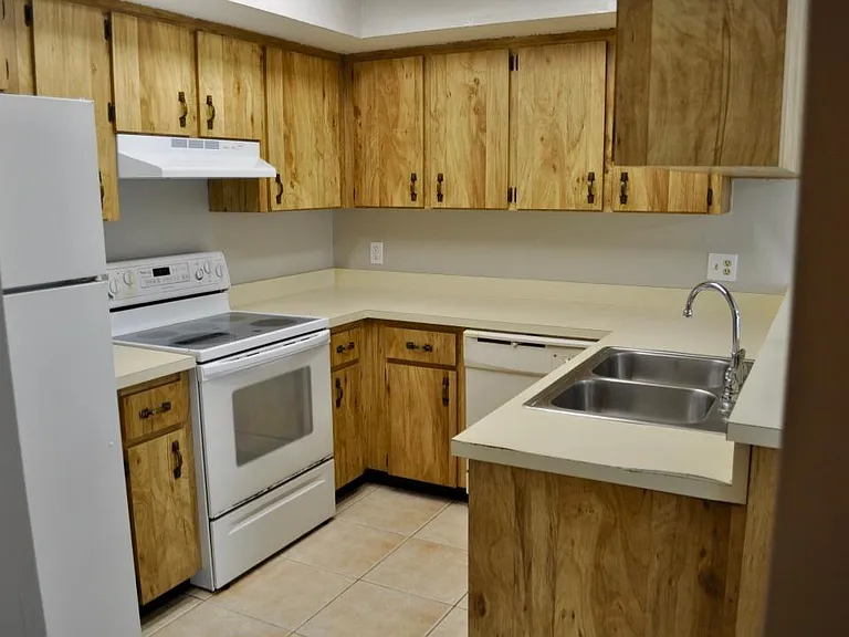3245 Bloomingdale Villas Ct #3245 — Photo 8