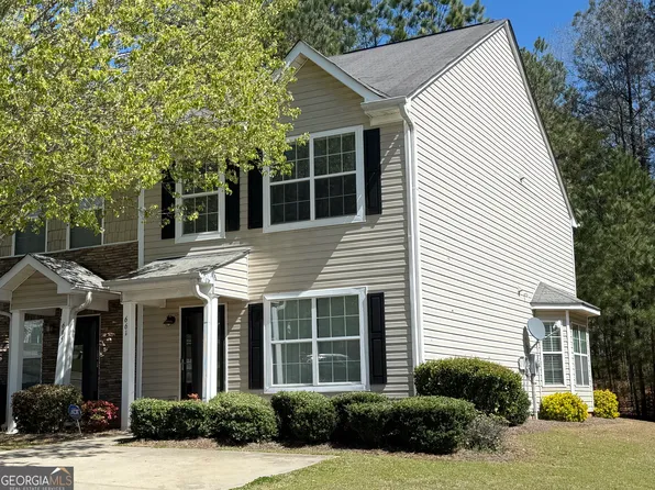 661 Outlook Way S, Atlanta, GA 30349