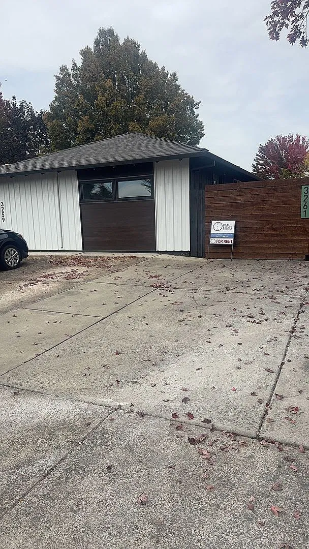 1 Bed 1 Bath ADU House — Photo 2