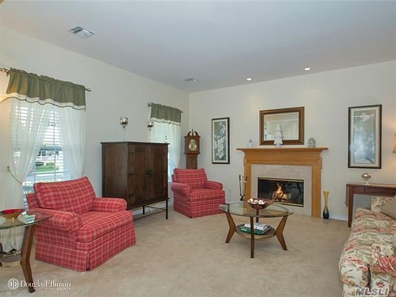 2nd image of 55 Golden Spruce Dr