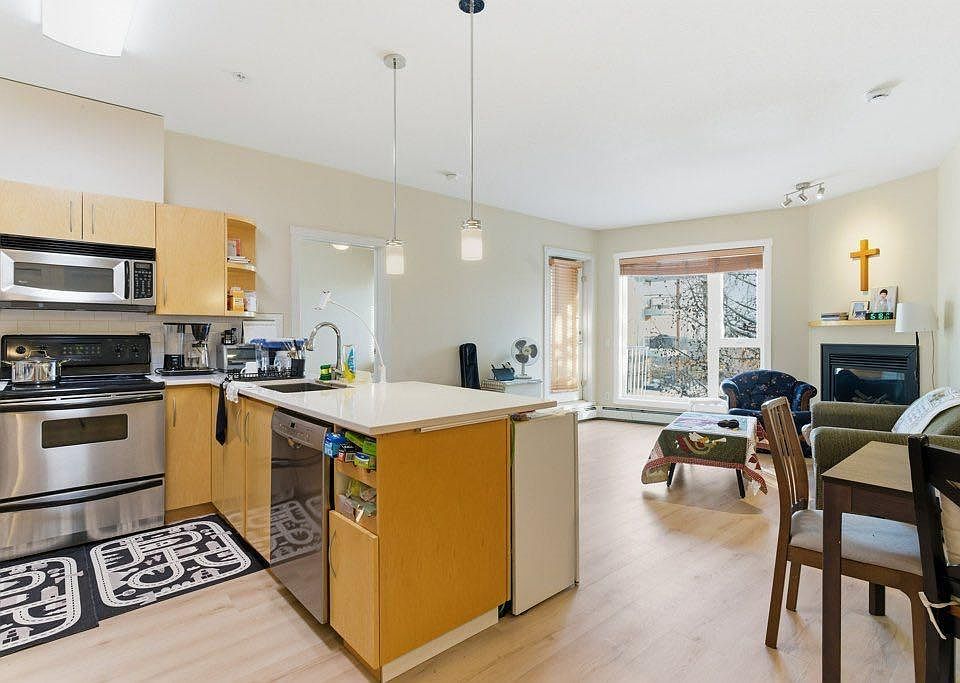 1st image of 69 E Springborough Ct SW #210