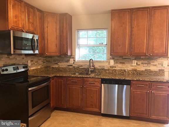 3rd image of 17213 Brookmeadow Ln