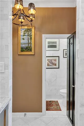 3 bed, 3.5 bath, 2418 sqft, $4,300 — Photo 2