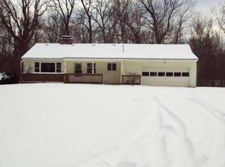 968 E Noyes Dr, Midland, MI 48640