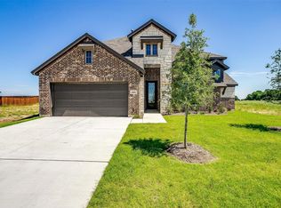901 Rosebud Trl, Ferris, TX 75125