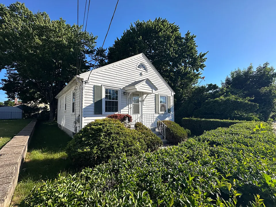 51 Norman Ave