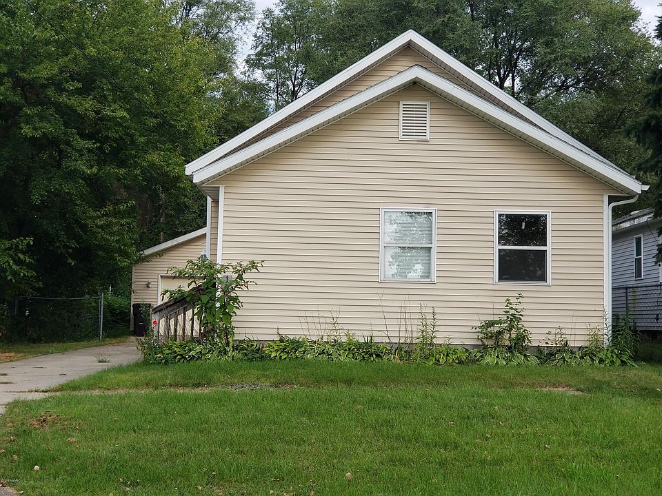 1st image of 159 Highland Ave