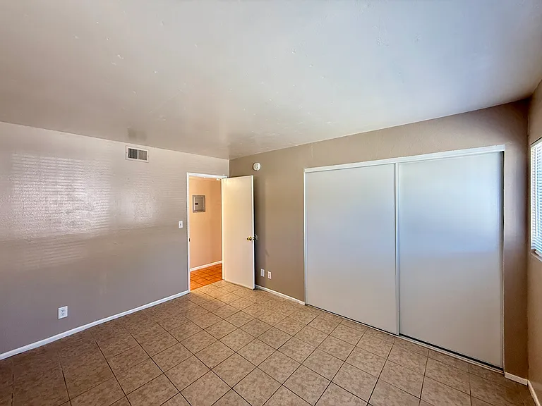 1134 W Stoneridge Ct #D — Photo 10