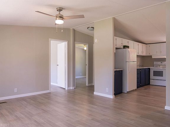 2nd image of 5451 Vaughn Ave