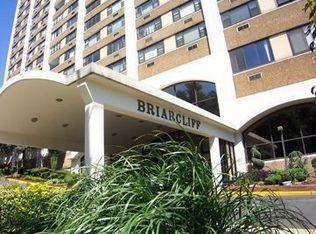 250 Gorge Rd APT 14I, Cliffside Park, NJ 07010