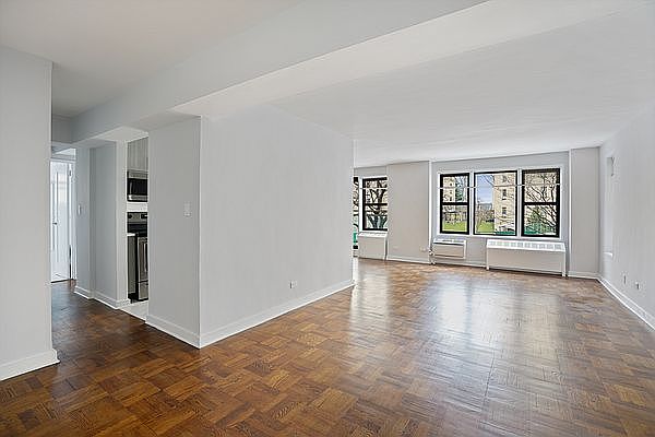 1st image of 2400 Webb Ave APT 2C