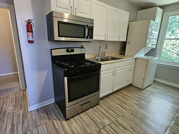 3rd image of 3519 W Allegheny Ave