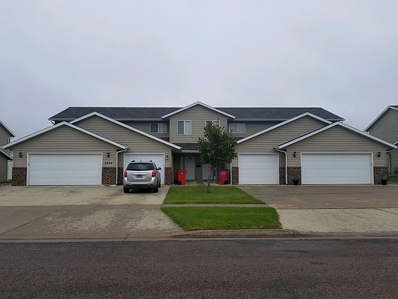 5th image of 3804 W 93rd St APT 2