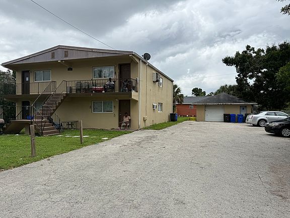 2nd image of 1838 French St APT 3