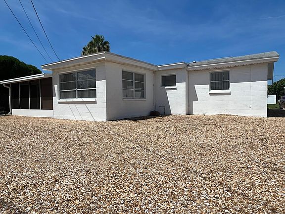2nd image of 3528 Winder Dr