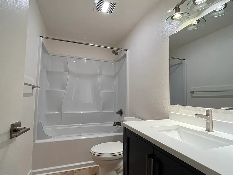 2806 NE Shepard Rd #1 — Photo 7