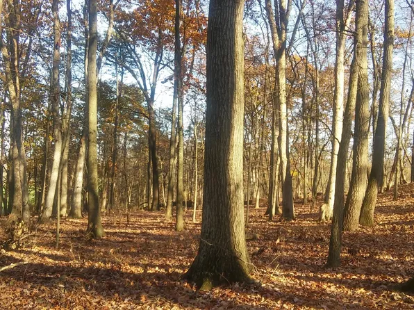 4 Milroy Rd, New Columbia, PA 17856