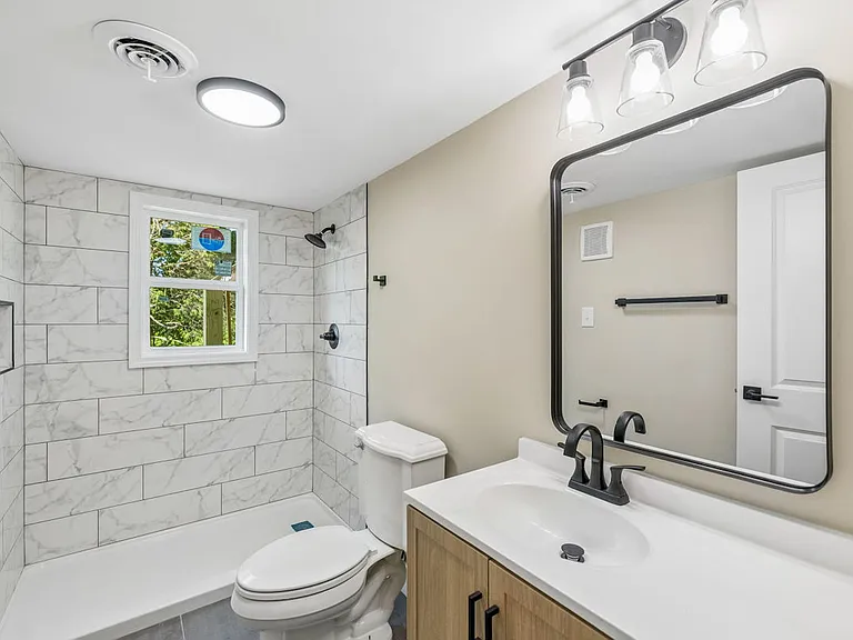 12201 W Kings Gate Rd — Photo 30