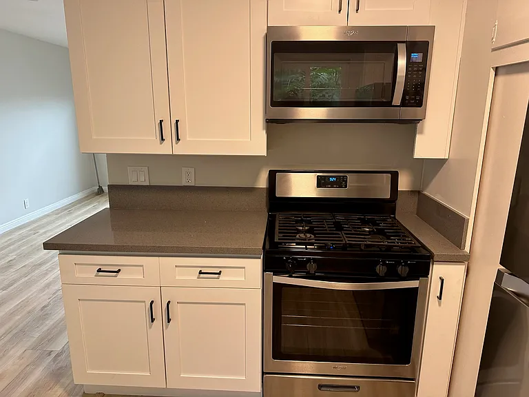 4531 Hazeltine Ave — Photo 12