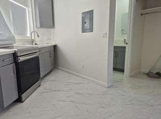 1112 Kamaile St, Honolulu, HI 96814