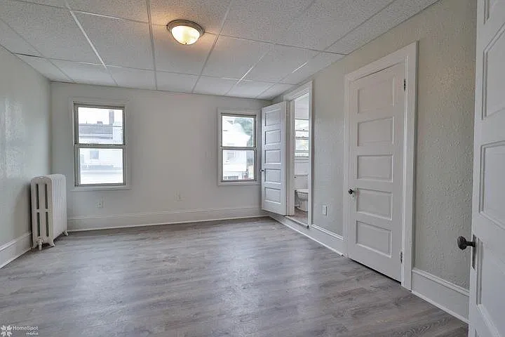 1 bed, 800 sqft, $1,295 — Photo 3